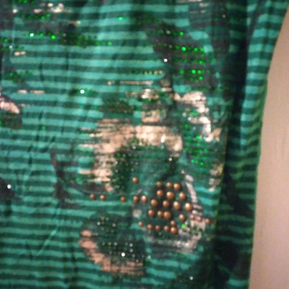 Miss Me tee-medium EUC - Picture 2 of 5